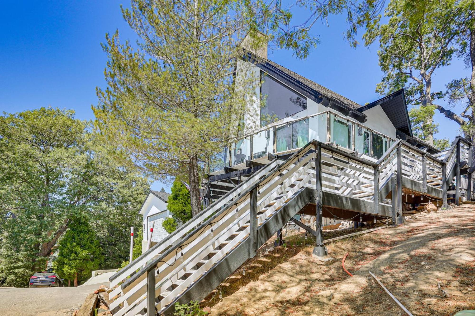 Lake Arrowhead Cabin With Hot Tub And Mountain Views! Экстерьер фото